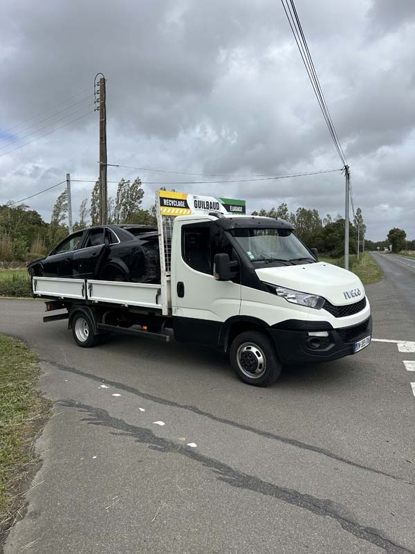 Epave de voiture (1)